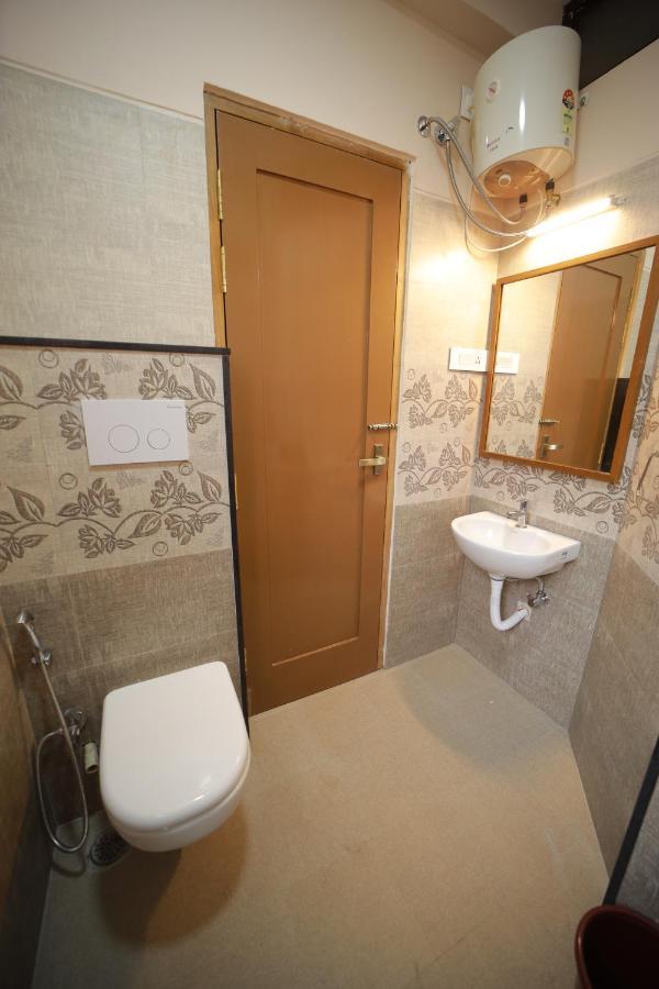 Majestic Hotel Madurai Ngoại thất bức ảnh
