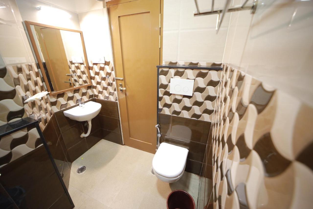 Majestic Hotel Madurai Ngoại thất bức ảnh
