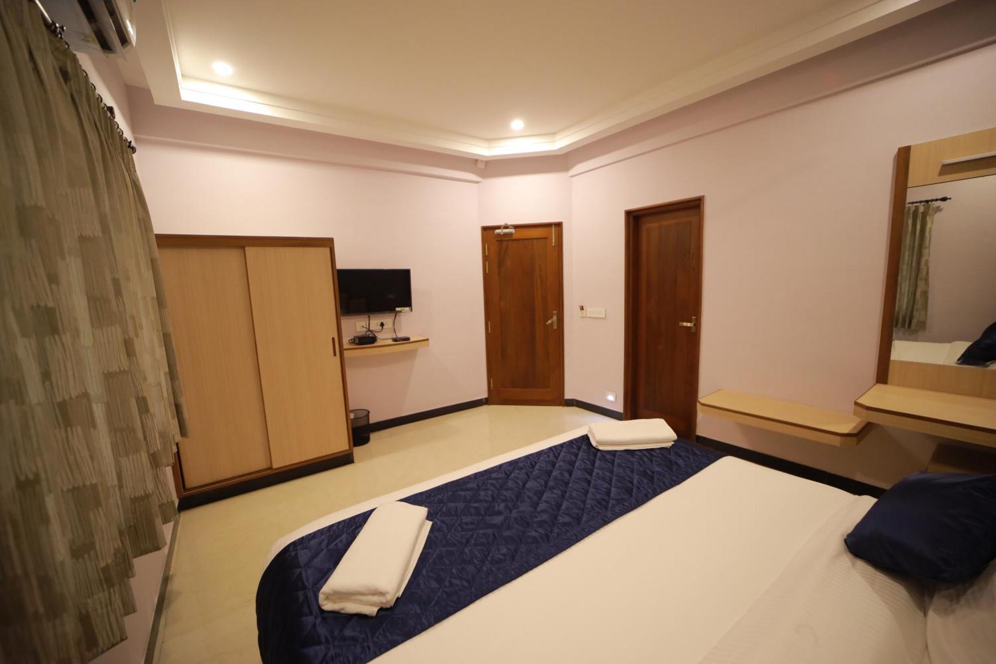 Majestic Hotel Madurai Ngoại thất bức ảnh
